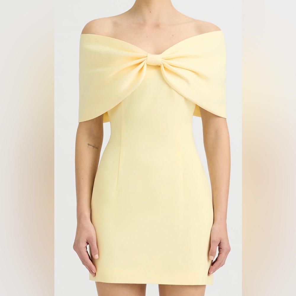 Off-Shoulder Bow Mini Dress in Pale Yellow